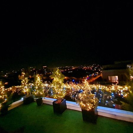 Penthouse View Aeroport Iasi Apartment Luaran gambar