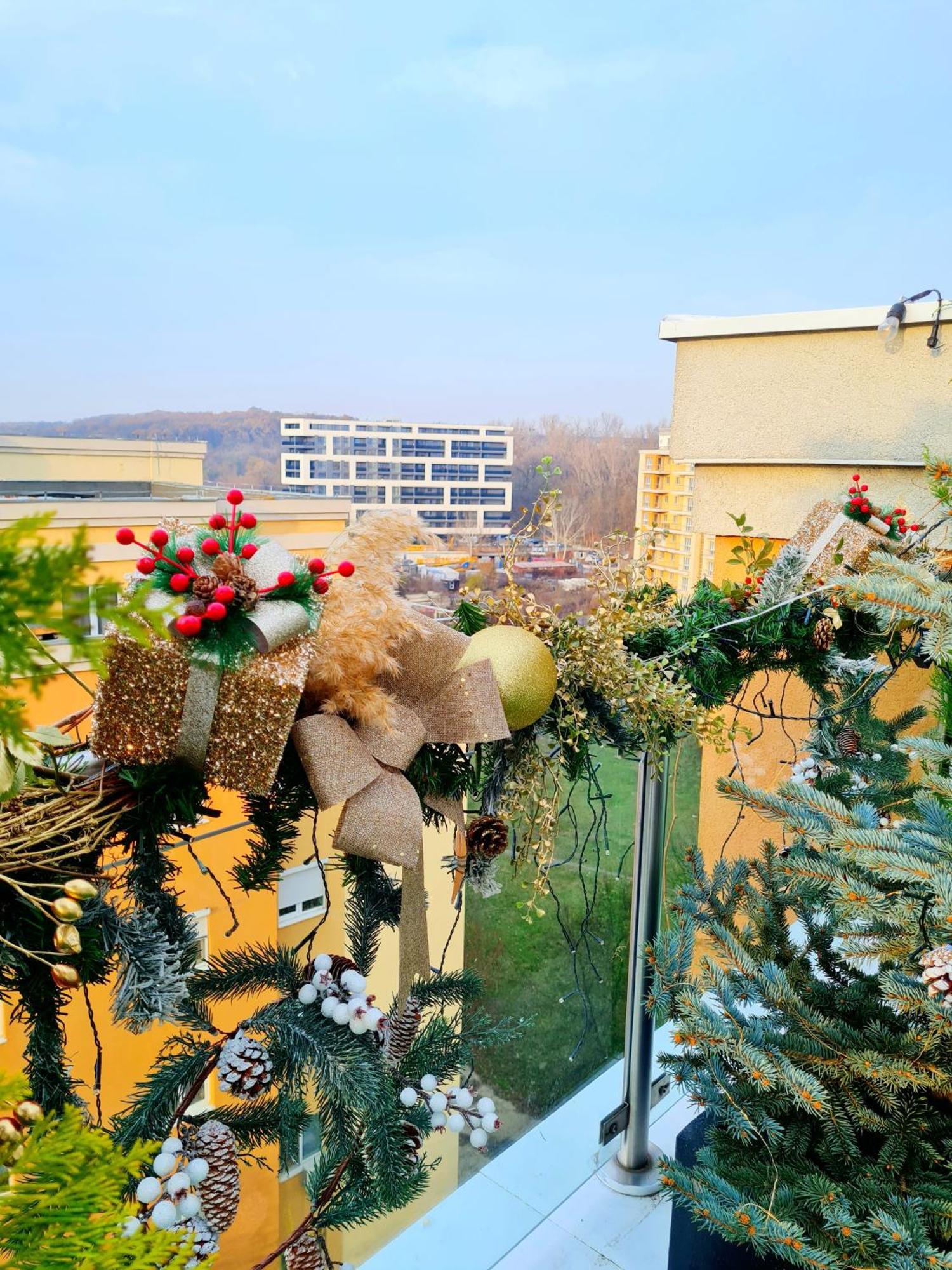 Penthouse View Aeroport Iasi Apartment Luaran gambar