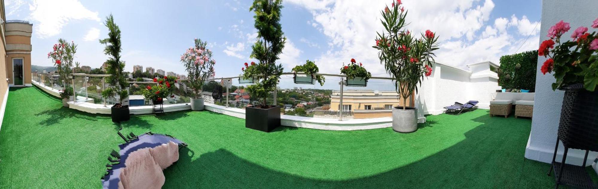 Penthouse View Aeroport Iasi Apartment Luaran gambar