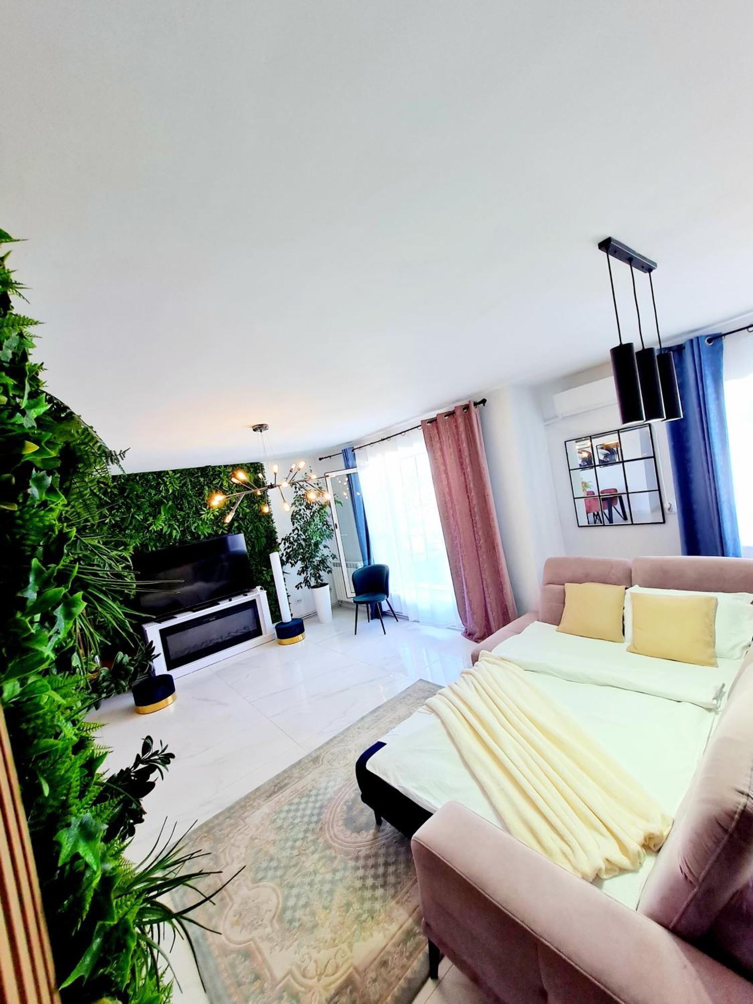 Penthouse View Aeroport Iasi Apartment Luaran gambar